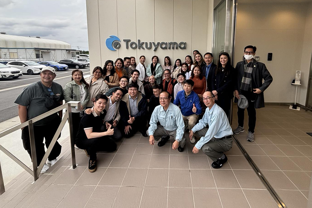 Tokuyama Tour (at R&D)